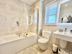 Photo 18- click for photo gallery